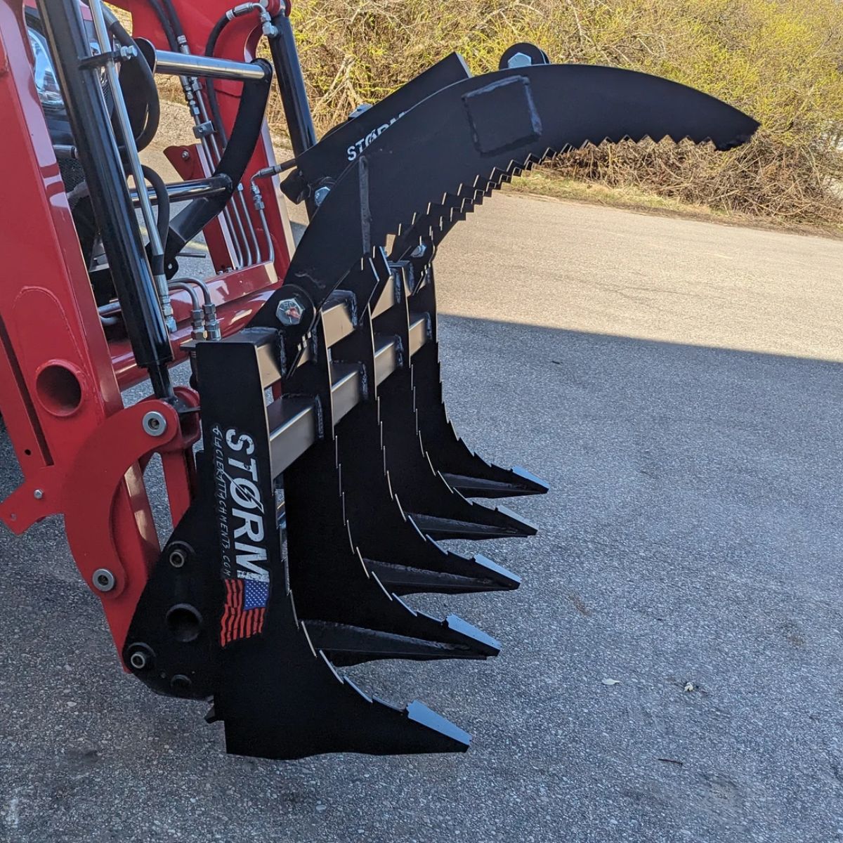 48" Rake Grapple — Storm Attachments - Right Side Open