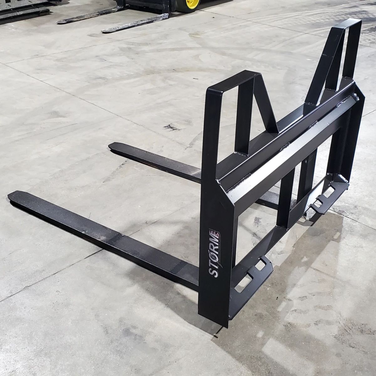 3000 Lb Quick Attach Pallet Forks — Storm Attachments - Back Side View