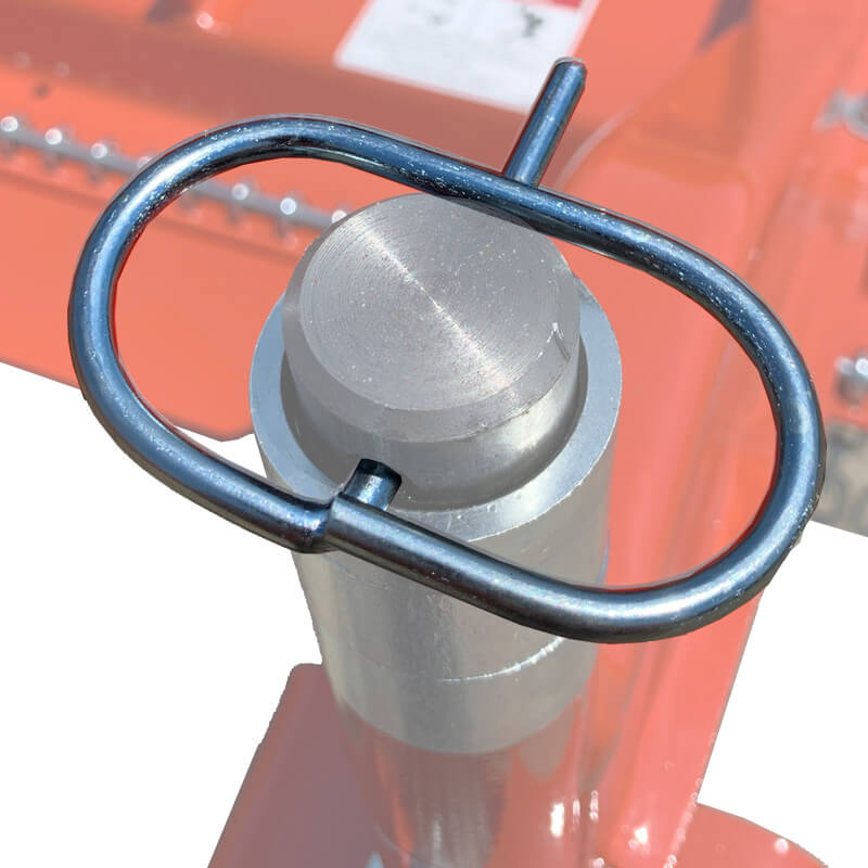 BEFCO Cyclone Flex Mower close-up view of a silver pin secured with a metal clip.