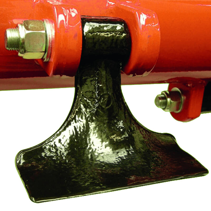 Destroyer D90 Flail Shredder close-up of metal blade and connecting components, red and black.