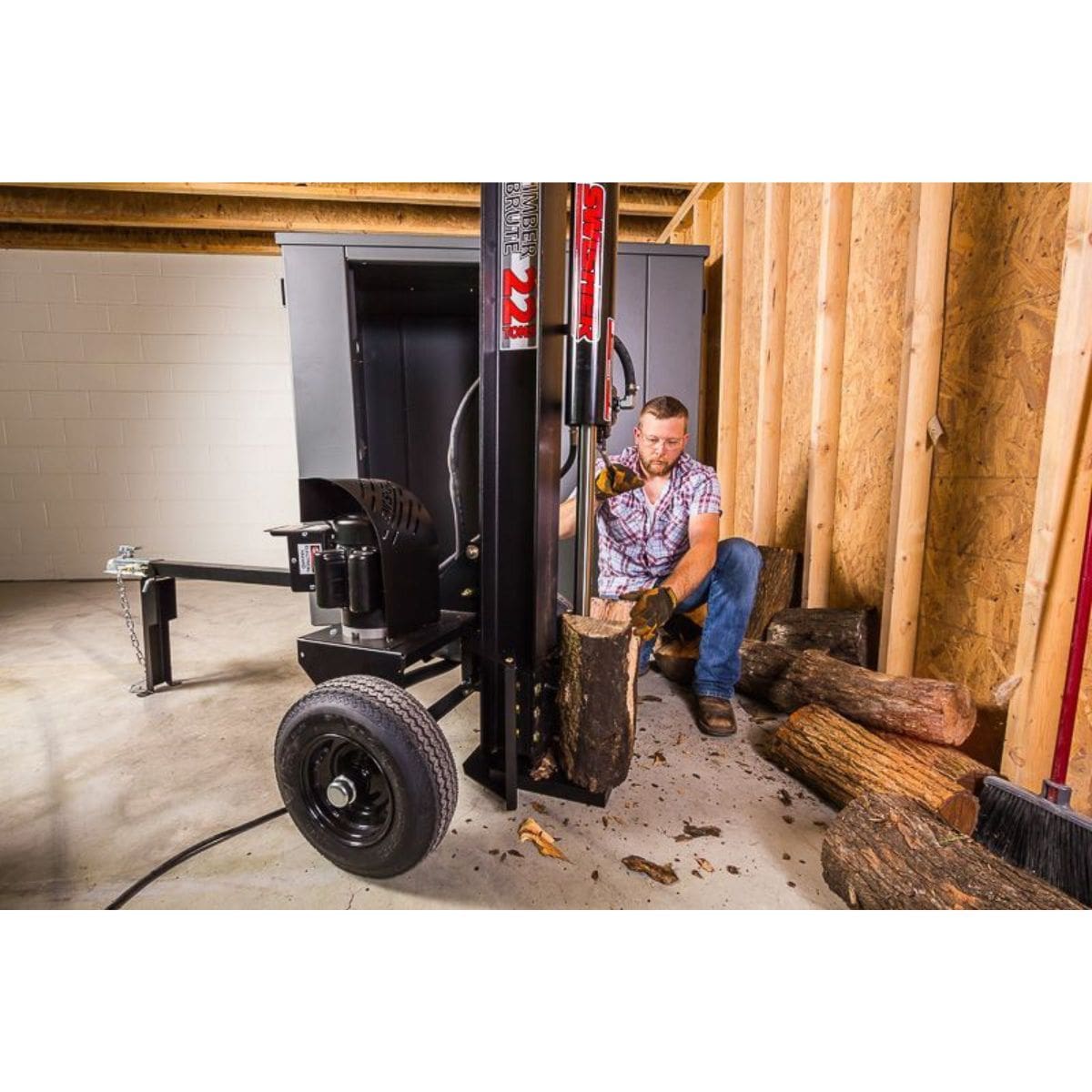 Swisher Black 22 Ton Electric Log Splitter Tool for splitting firewood Close Up Angle